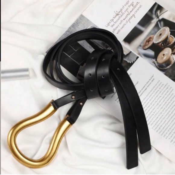 New! Black Vegan Leather Wrap Gold Buckle Belt NWOT - Picture 2 of 3